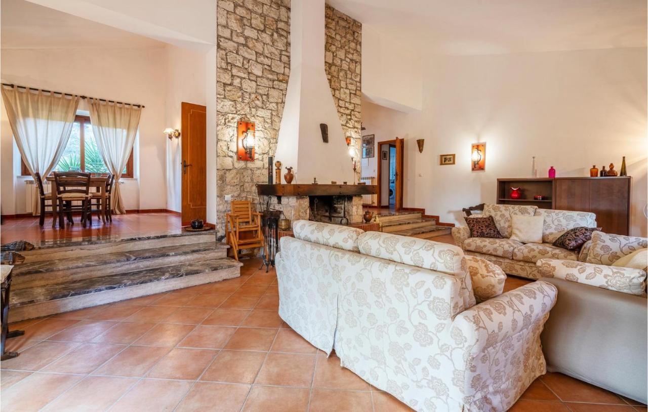 Amazing Home In Saturnia With Wifi Экстерьер фото
