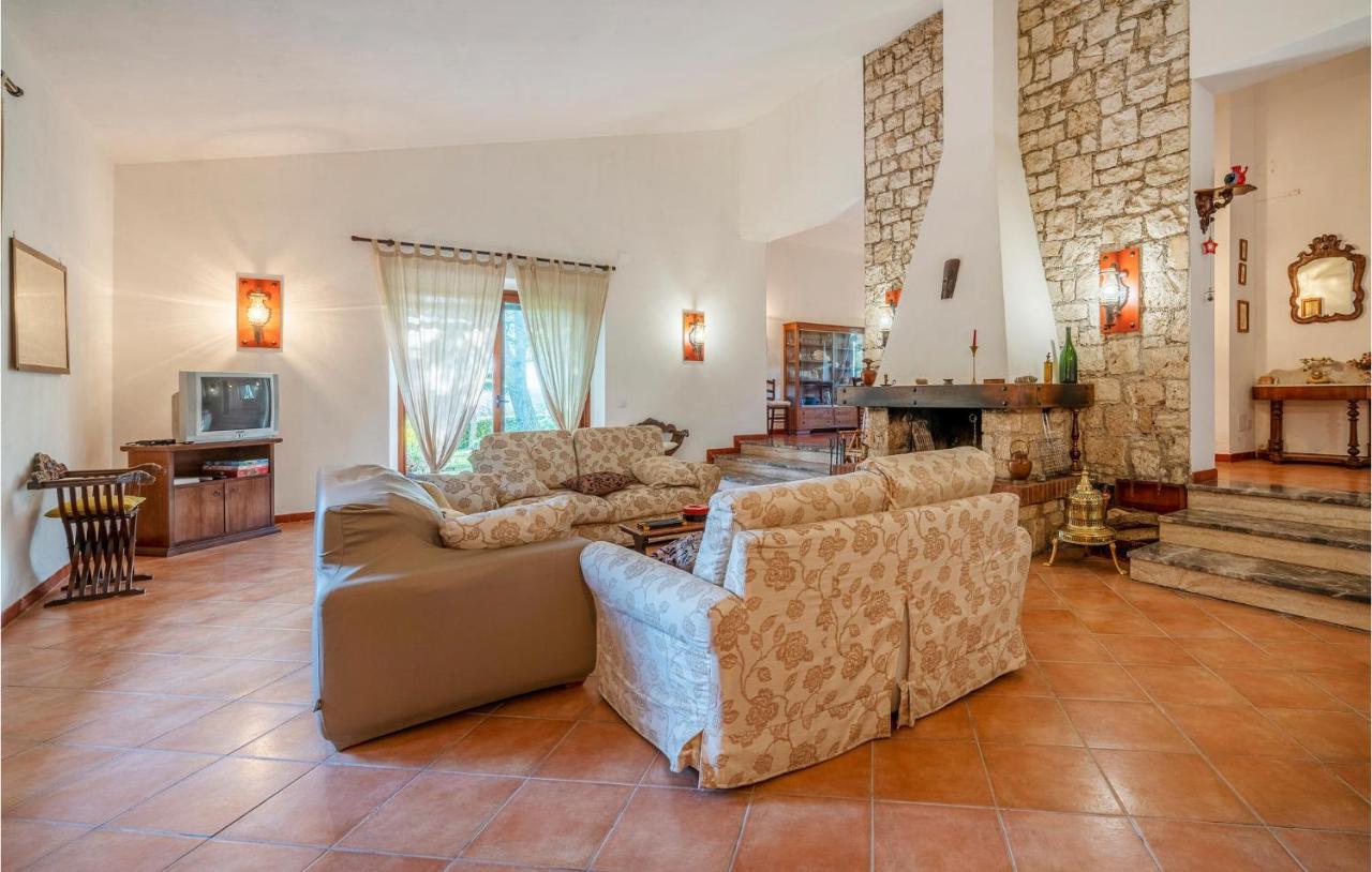 Amazing Home In Saturnia With Wifi Экстерьер фото